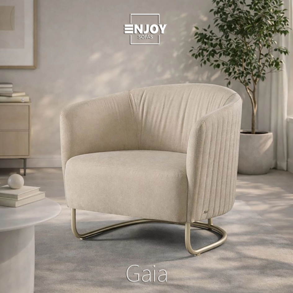 Poltrona Gaia
Largura: 85 cm / Profundidade: 77 cm / Altura: 81 cm
Mais de 50 cores e tecidos diferentes.
Espuma HR, Mola Bonnel, Madeira Maciça.
Pillow Top Confortável com Espuma HR
Acabamento e Qualidade impecável.
